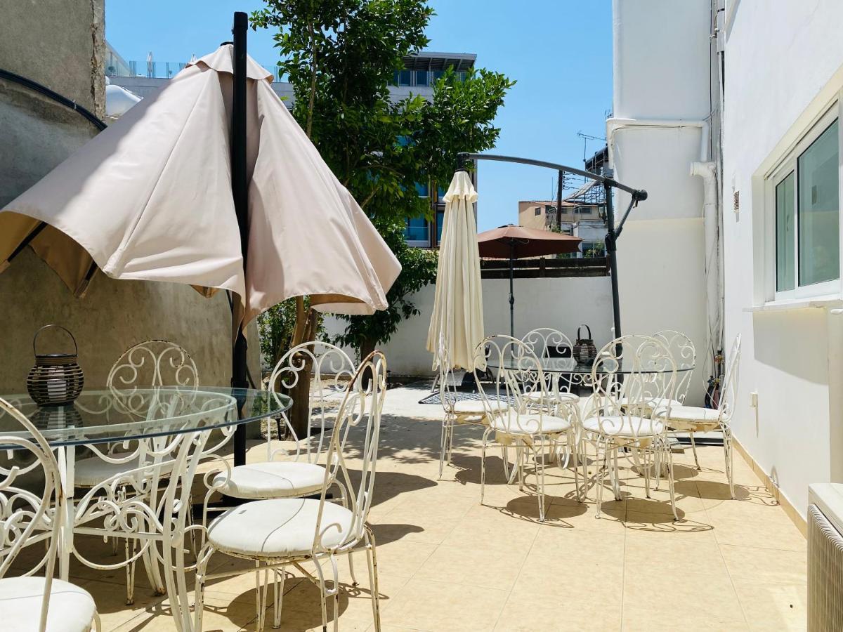Serena'S 2-Br Apartment In Larnaka Exterior foto